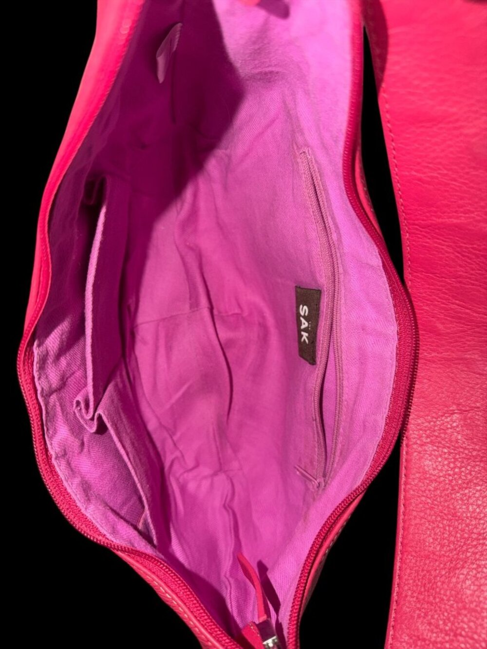 The Sak Small Hobo Pink Pebbled Leather Shoulder Bag Heart Strap Contrast Stitch - Picture 8 of 9